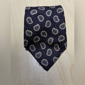 Classic Black and Blue Silk Tie with Teardrop Design